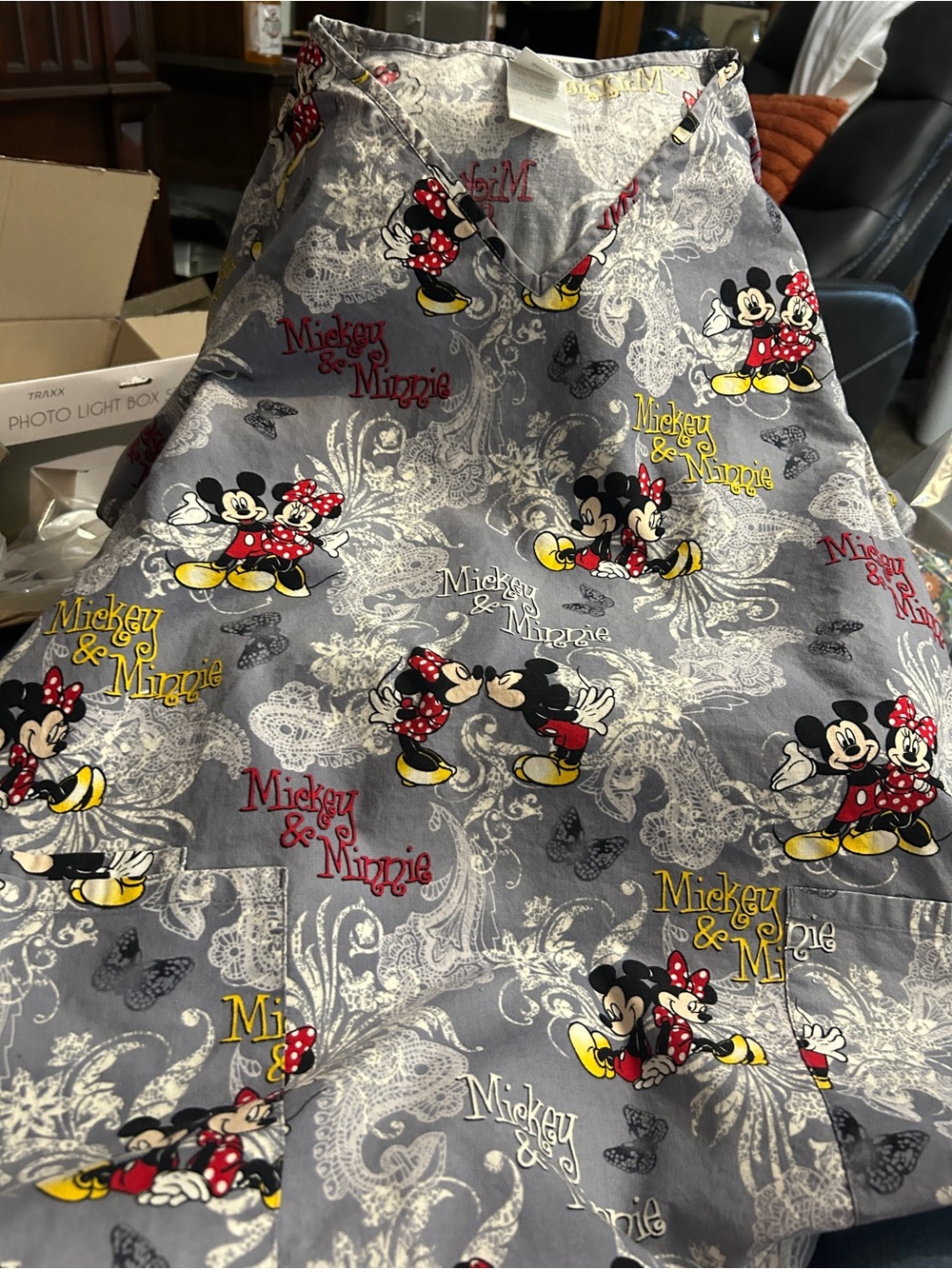 Mickey & Minnie scrub top - Picture 3 of 3